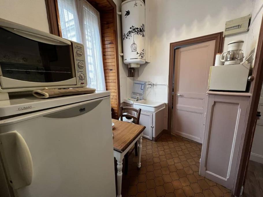 Le Nid Douillet Rustique Linge Fourni Apartment La Bourboule Exterior photo